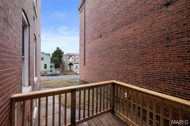 $399,000 | 6823 Minnesota Avenue, St. Louis, MO 63111