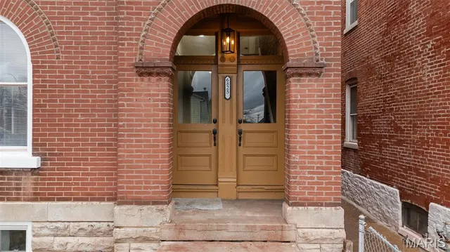 $399,000 | 6823 Minnesota Avenue, St. Louis, MO 63111