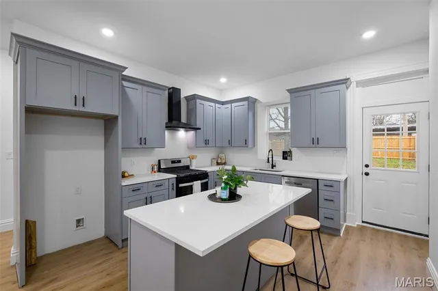 $399,000 | 6823 Minnesota Avenue, St. Louis, MO 63111