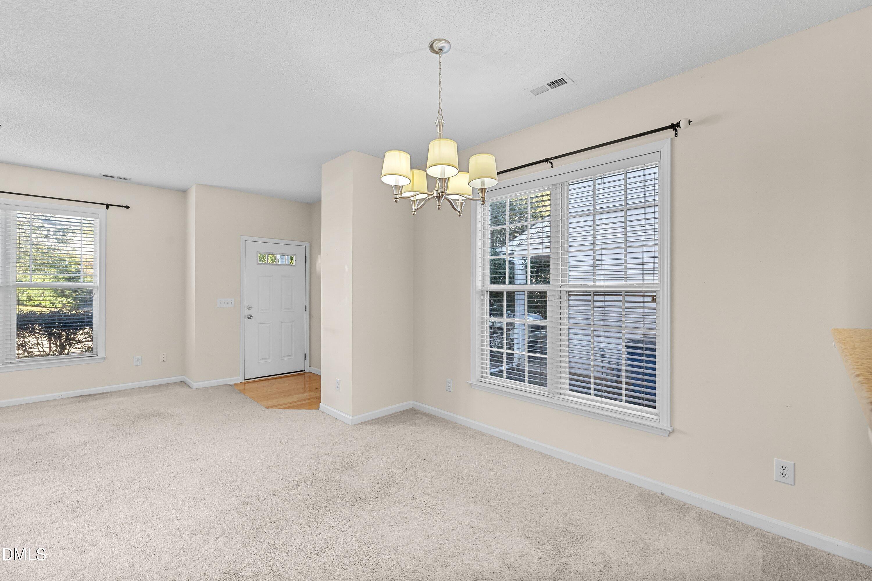 10821 Farmville Road Raleigh, NC 27614 - Photo 12 of 37 16-10821 Farmville _4698