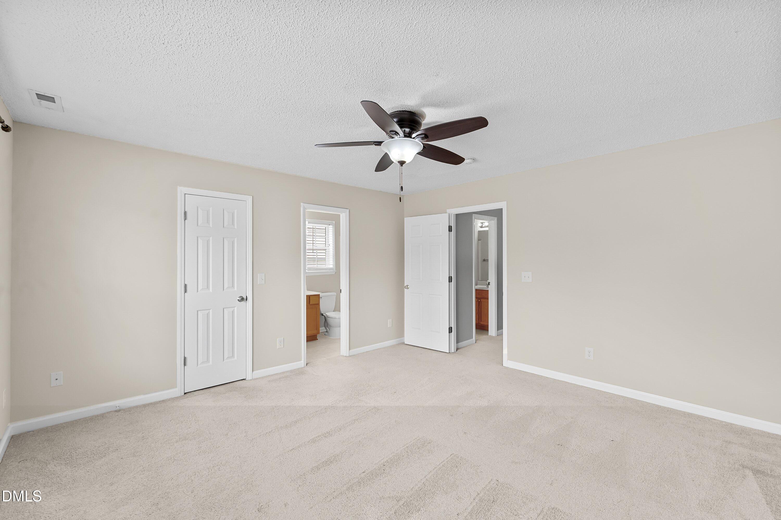 10821 Farmville Road Raleigh, NC 27614 - Photo 18 of 37 25-10821 Farmville _4623