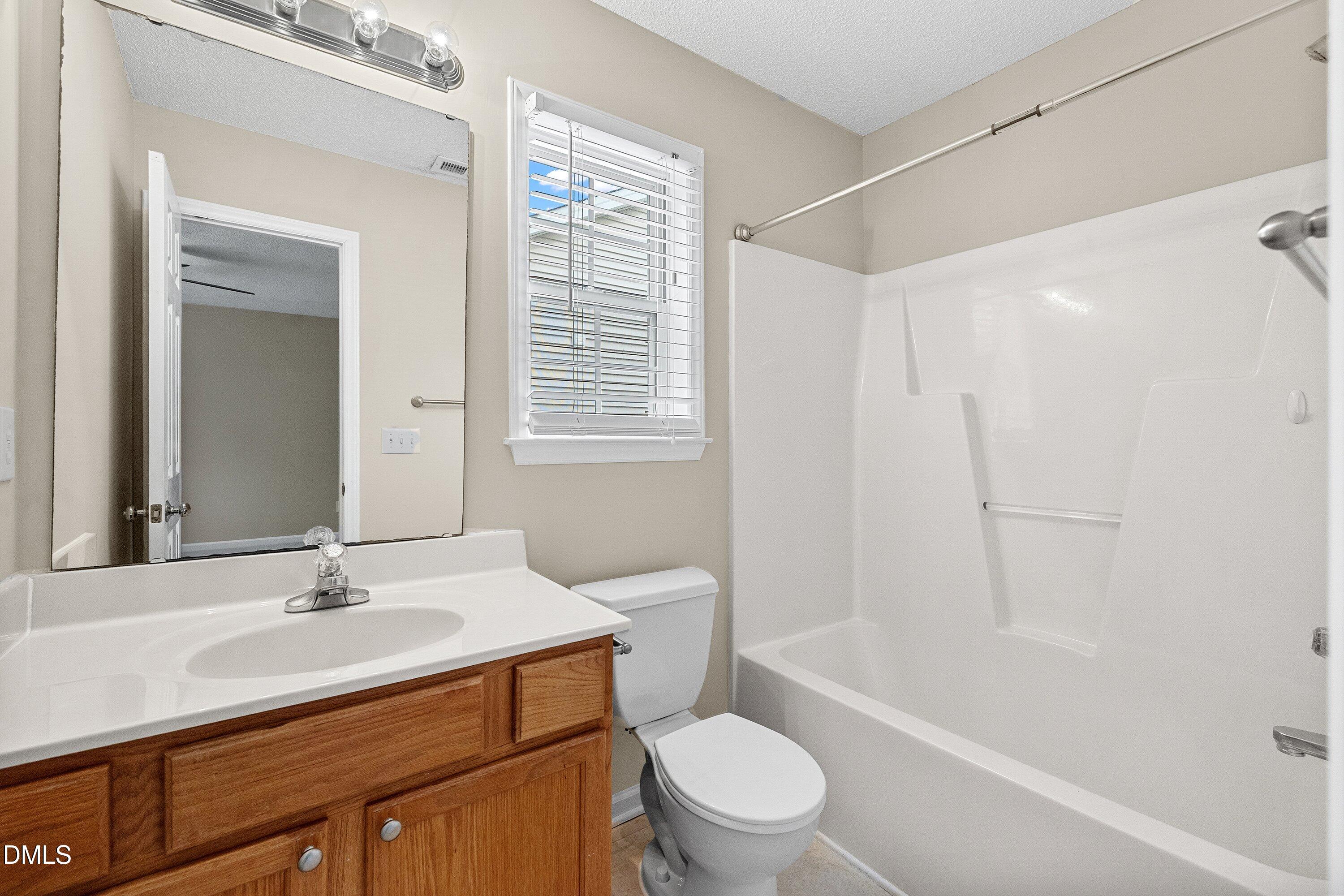 10821 Farmville Road Raleigh, NC 27614 - Photo 19 of 37 26-10821 Farmville _4627