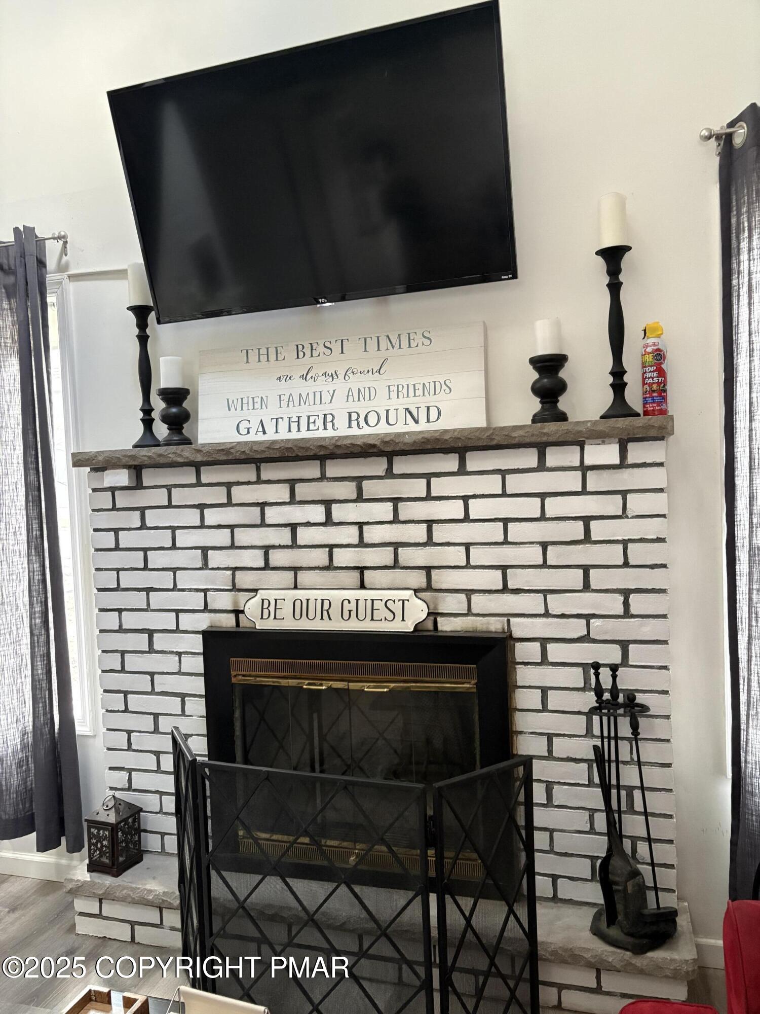 1026 Hampstead Road Bushkill, PA 18324 - Photo 14 of 61 a kitchen with a stove and a microwave