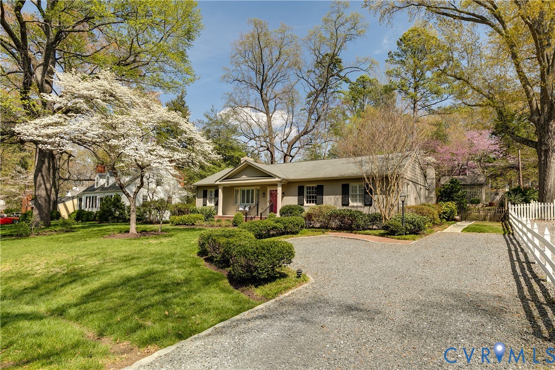 609 Baldwin Road Henrico, VA 23229 - Photo 49 of 50 a front view of a house with a garden