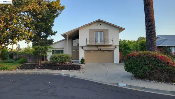 $939,999 | 861 St John Circle, Concord, CA 94518