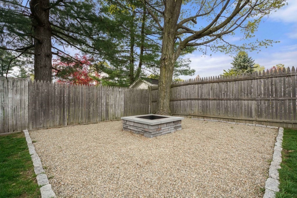 10 Ellery Road Waltham, MA 02453 - Photo 24 of 24 Gallery Image 24