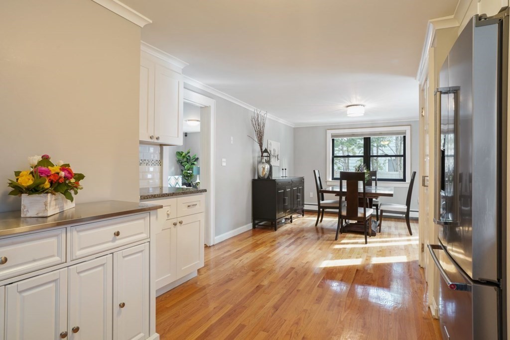 10 Ellery Road Waltham, MA 02453 - Photo 8 of 24 Gallery Image 8