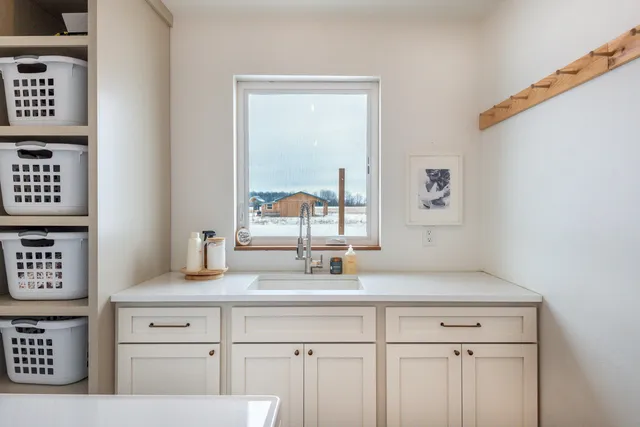 $875,000 | 5280 O Rielly Road, Omro, WI 54963