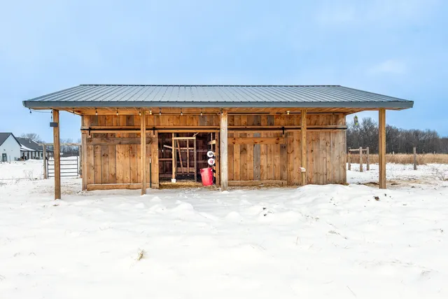 $875,000 | 5280 O Rielly Road, Omro, WI 54963