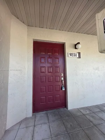 $2,300 | 9251 Southwest 138th Place, Unit 9251, Miami, FL 33186