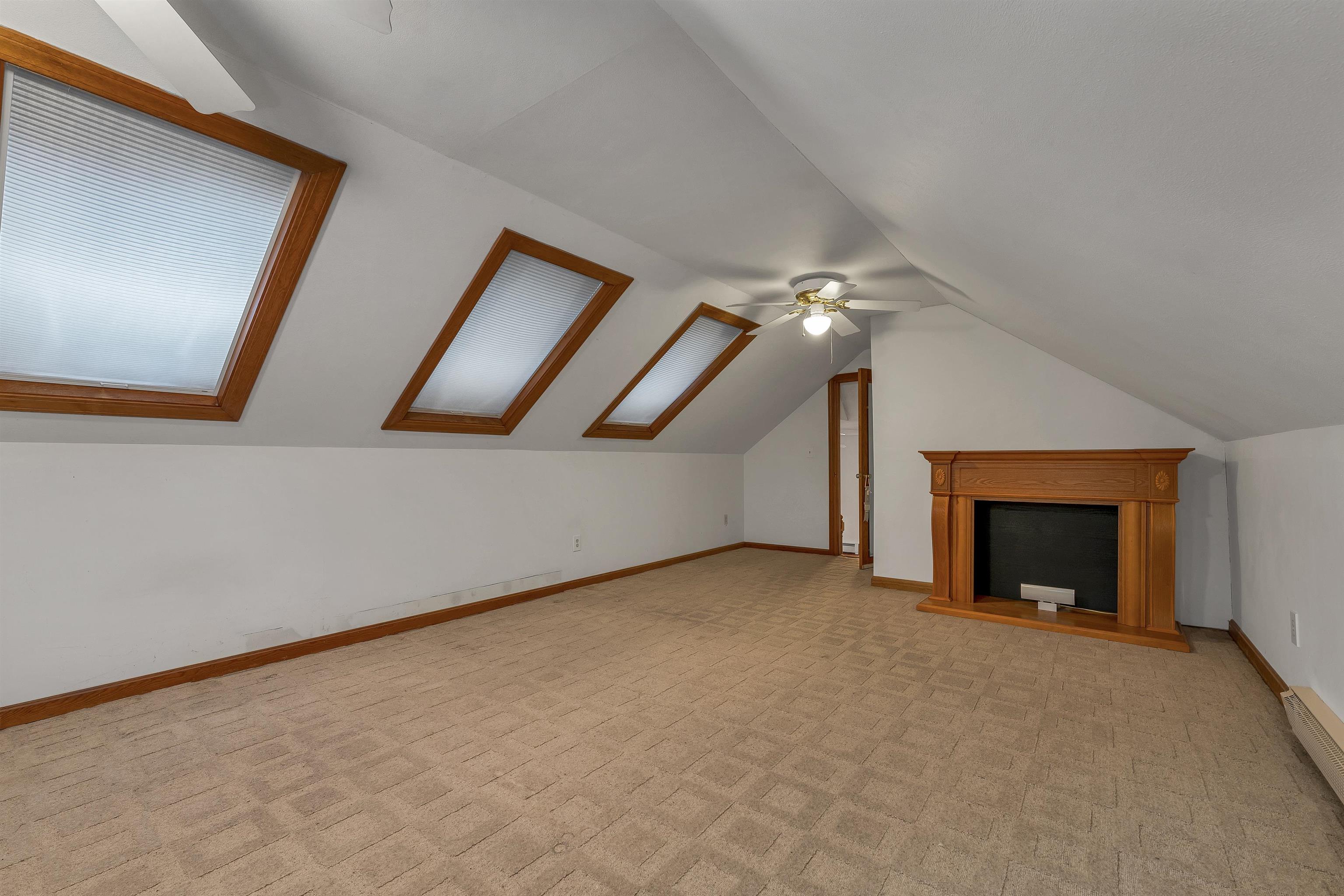 11 Teague Drive Salem, NH 03079 - Photo 26 of 33