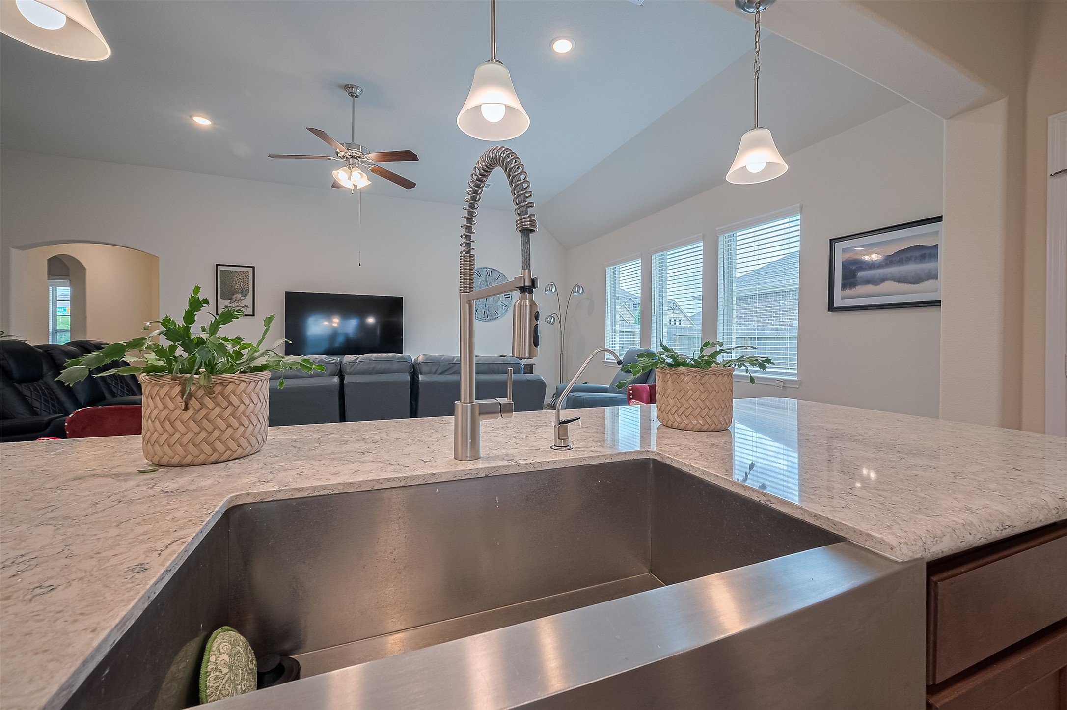 5802 Ashland Lane Pasadena, TX 77505 - Photo 15 of 50 a view of a kitchen counter top and living room
