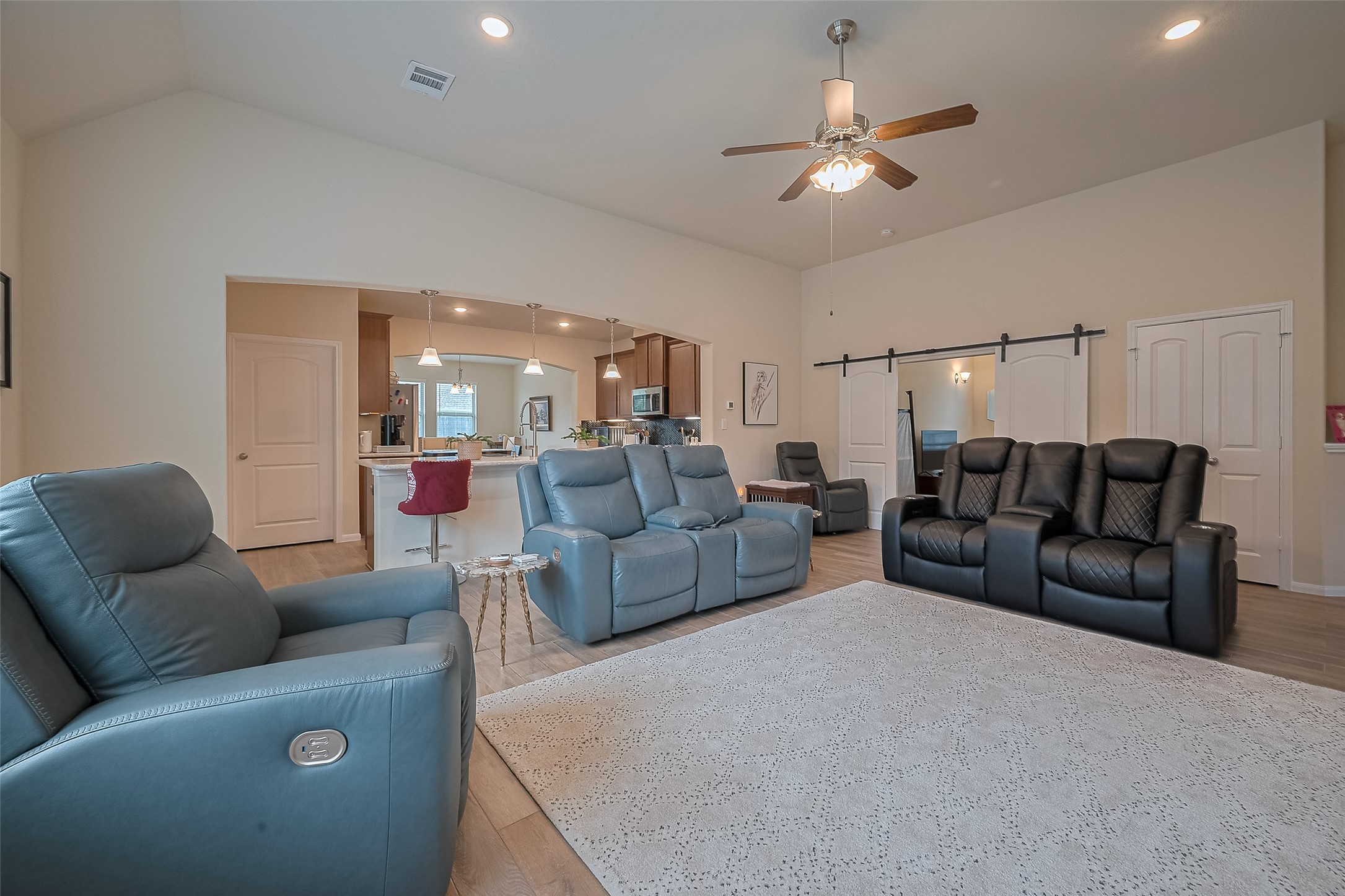 5802 Ashland Lane Pasadena, TX 77505 - Photo 9 of 50 a living room with furniture and a chandelier