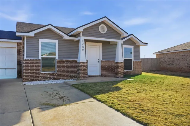 $190,000 | 1209 East 21st Street, Wolfforth, TX 79382