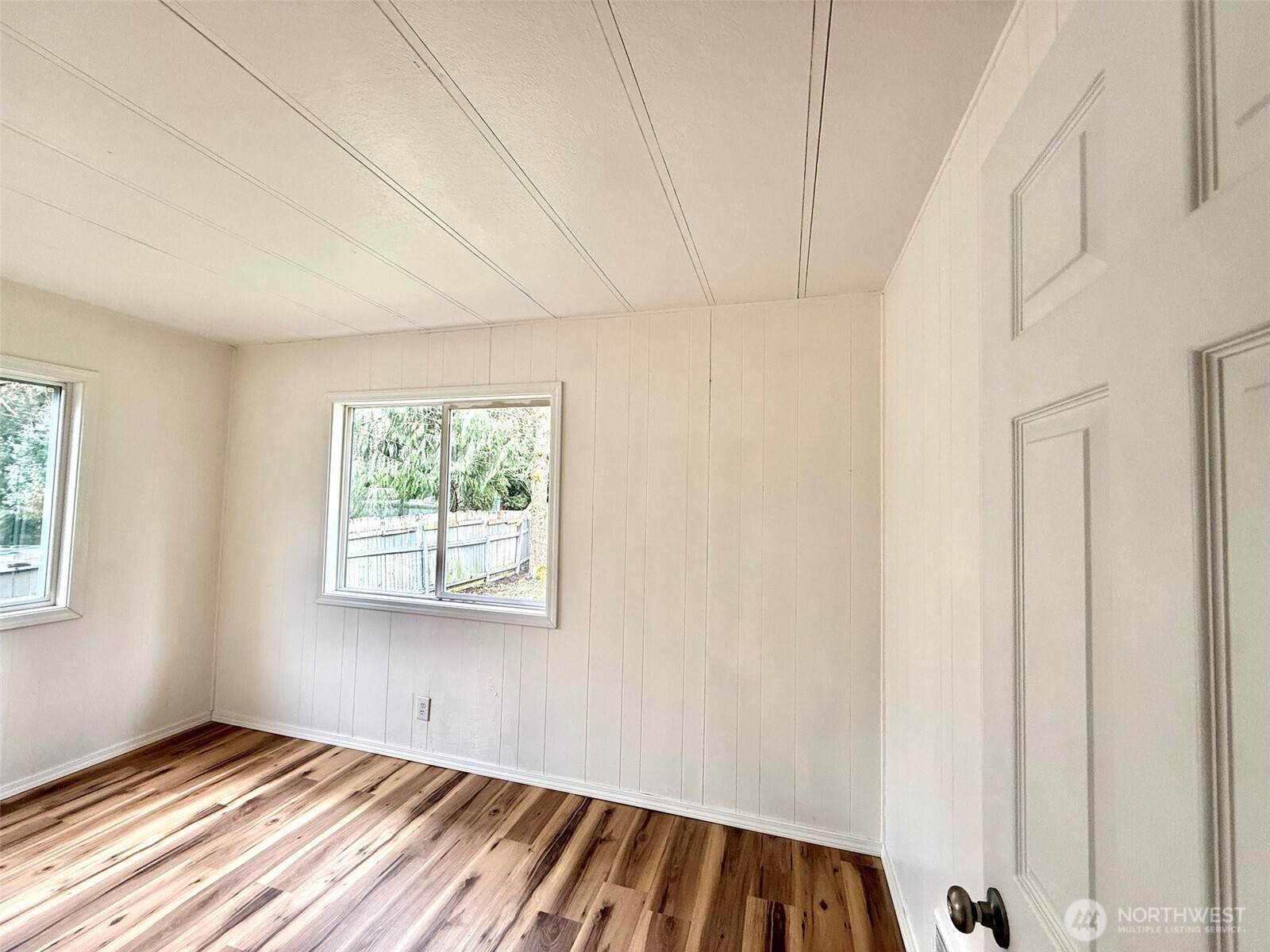 22513 South Forest Loop Road Granite Falls, WA 98252 - Photo 24 of 39 a view of an empty room with a window