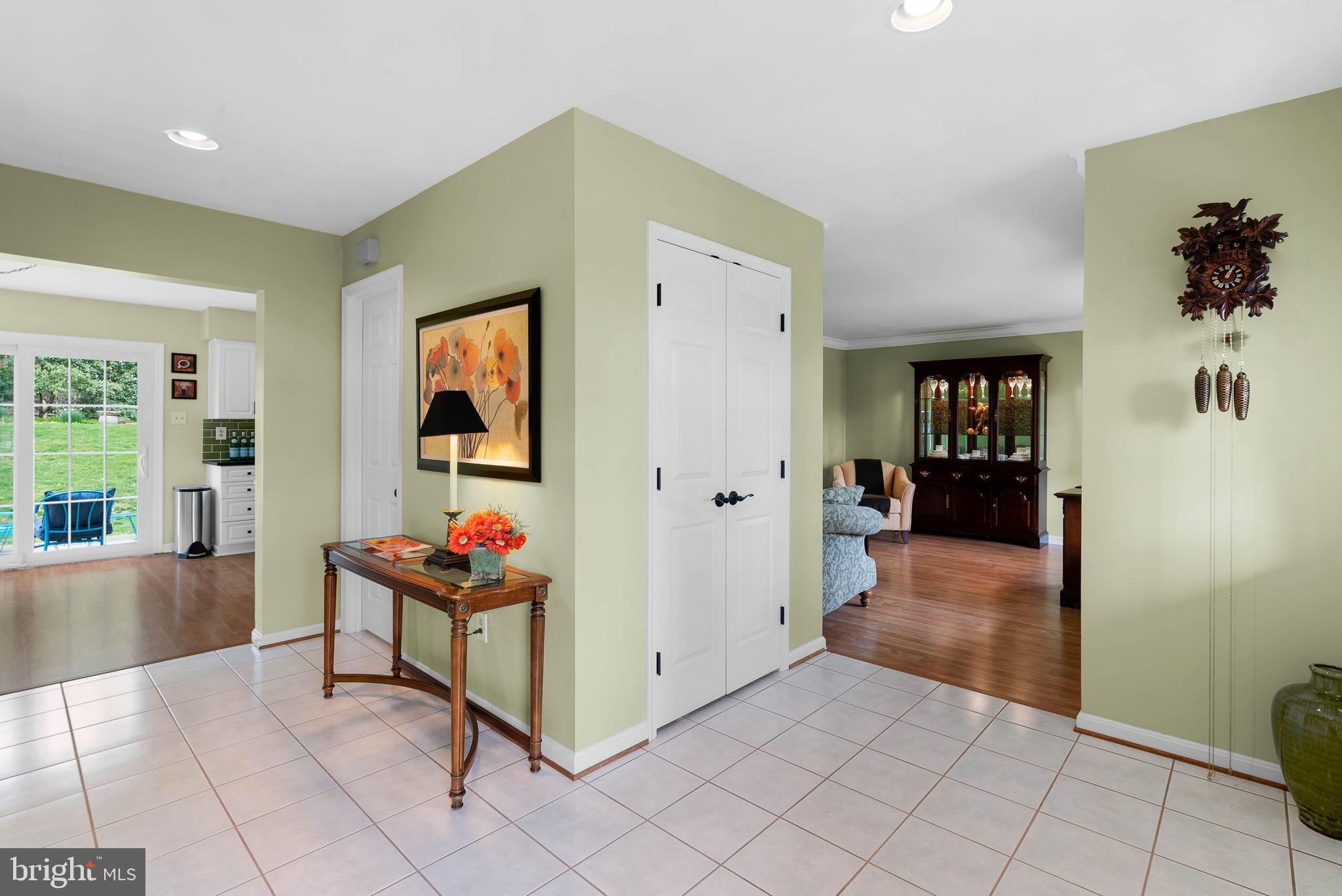 2358 McKenzie Road Ellicott City, MD 21042 - Photo 7 of 52 Foyer