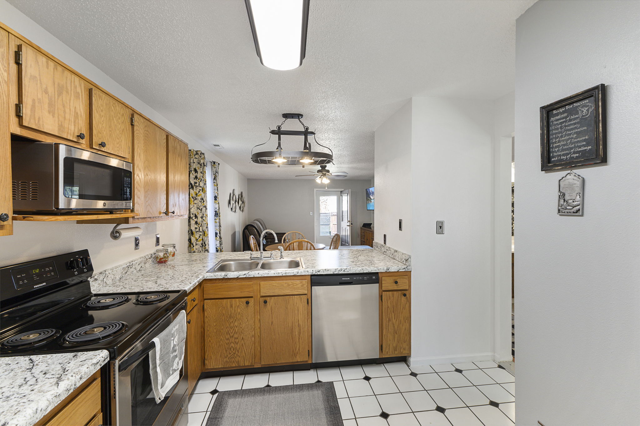 5114 Sandy Forge Drive Indianapolis, IN 46221 - Photo 11 of 28