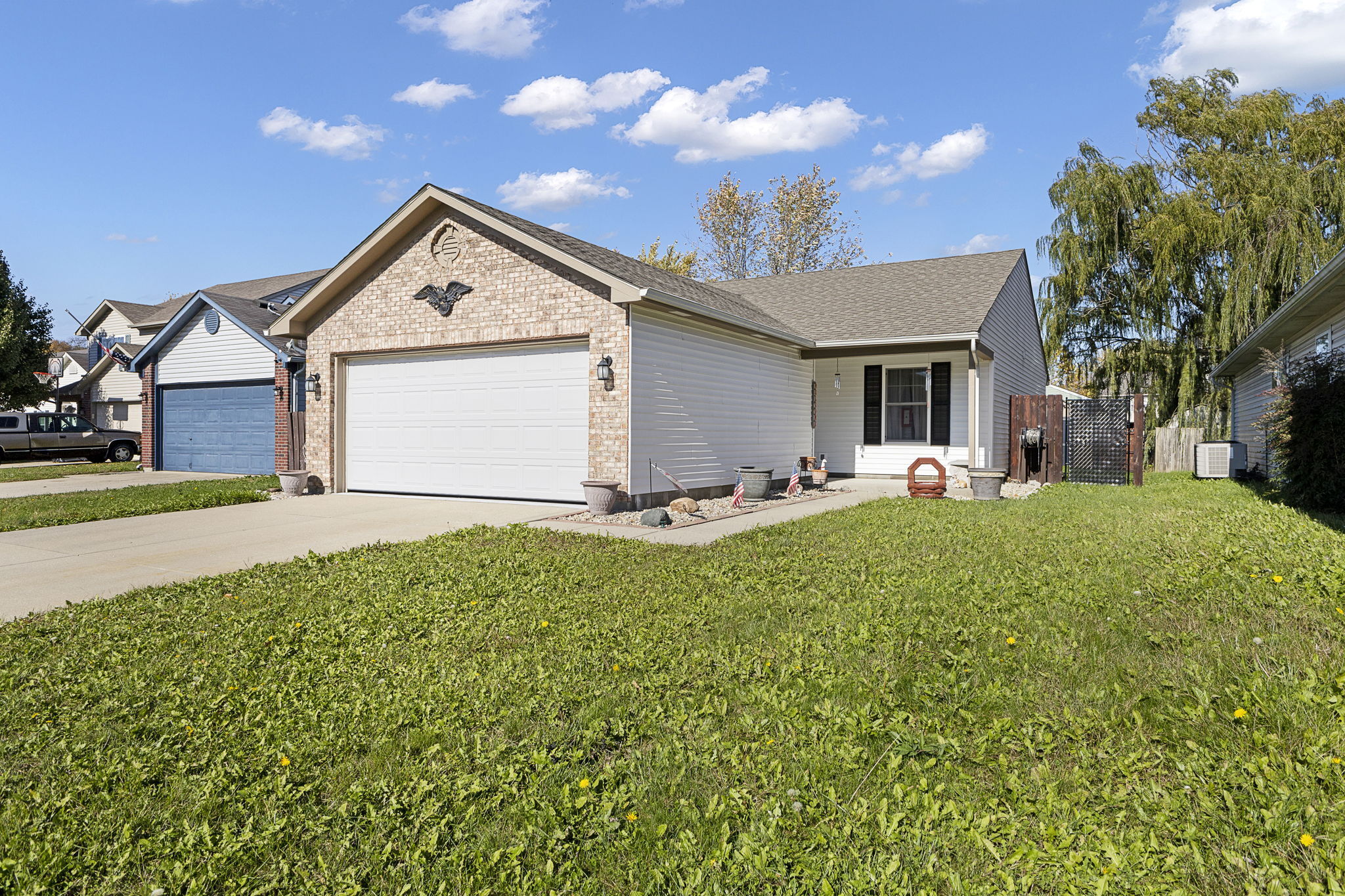 5114 Sandy Forge Drive Indianapolis, IN 46221 - Photo 2 of 28