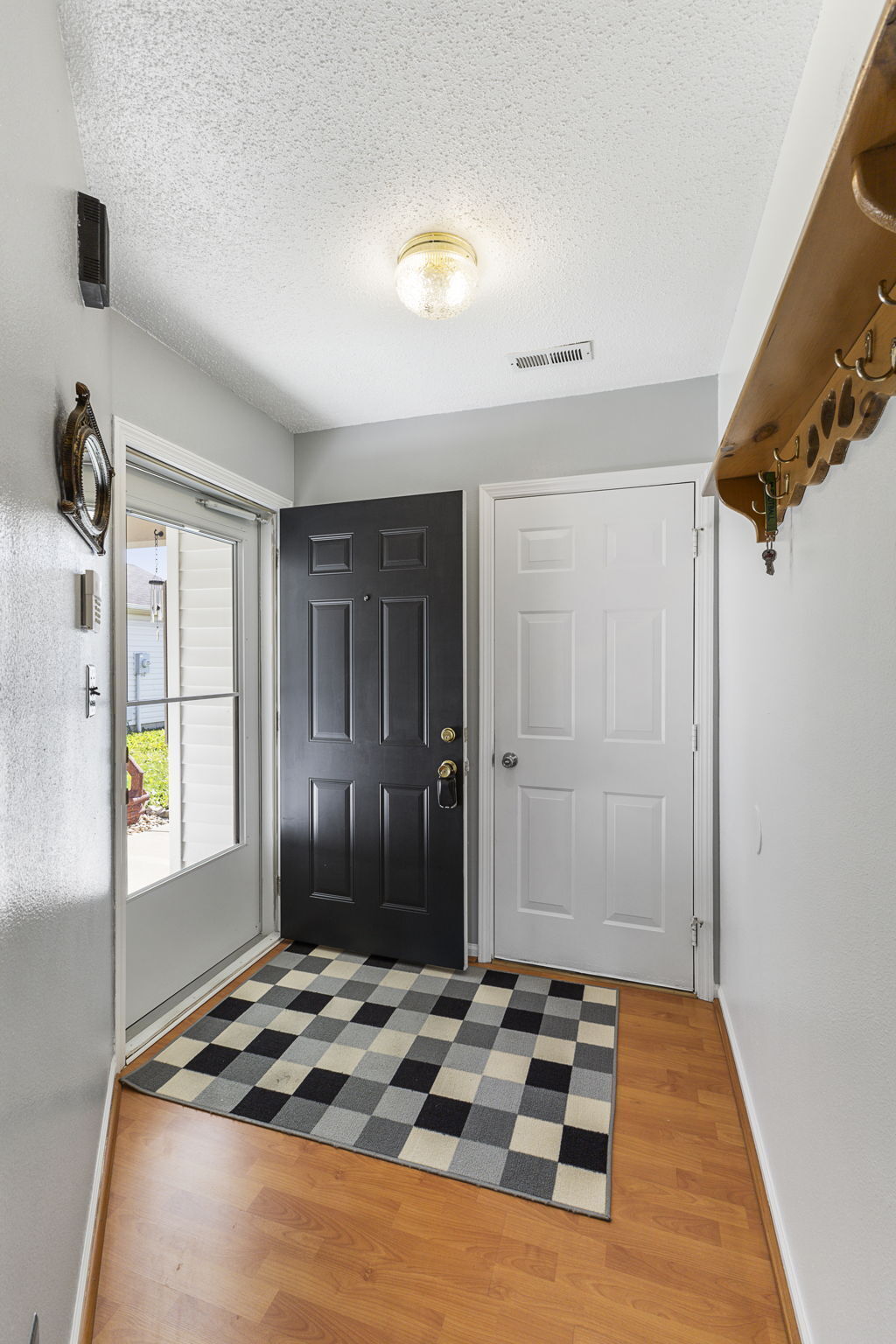 5114 Sandy Forge Drive Indianapolis, IN 46221 - Photo 5 of 28