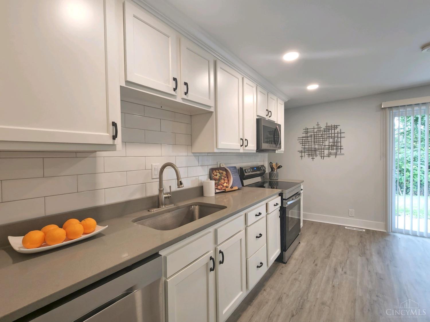 5462 Ehrling Road Cincinnati, OH 45227 - Photo 5 of 12 Gallery Image 5