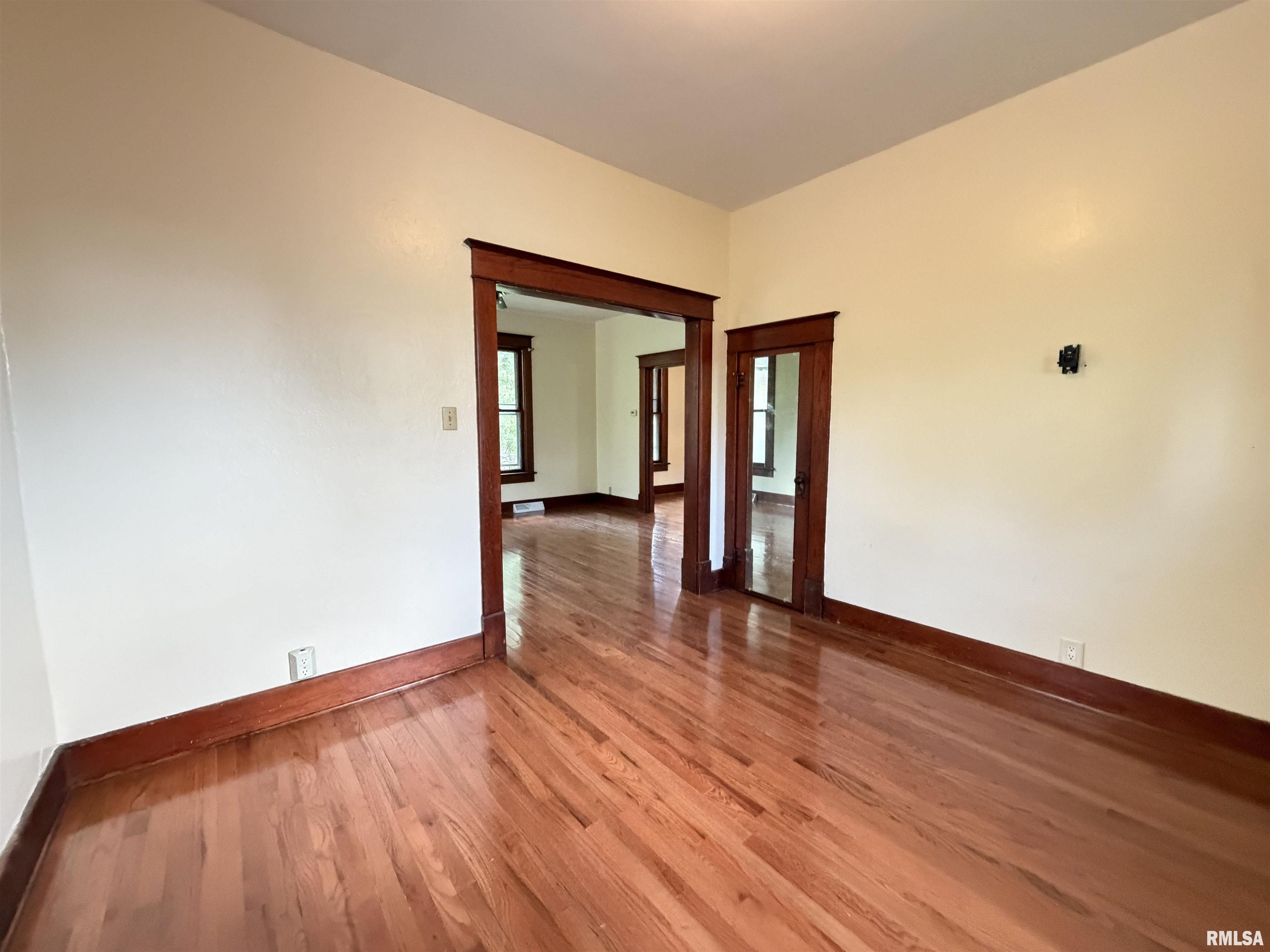 215 South Fulton Street Avon, IL 61415 - Photo 14 of 25