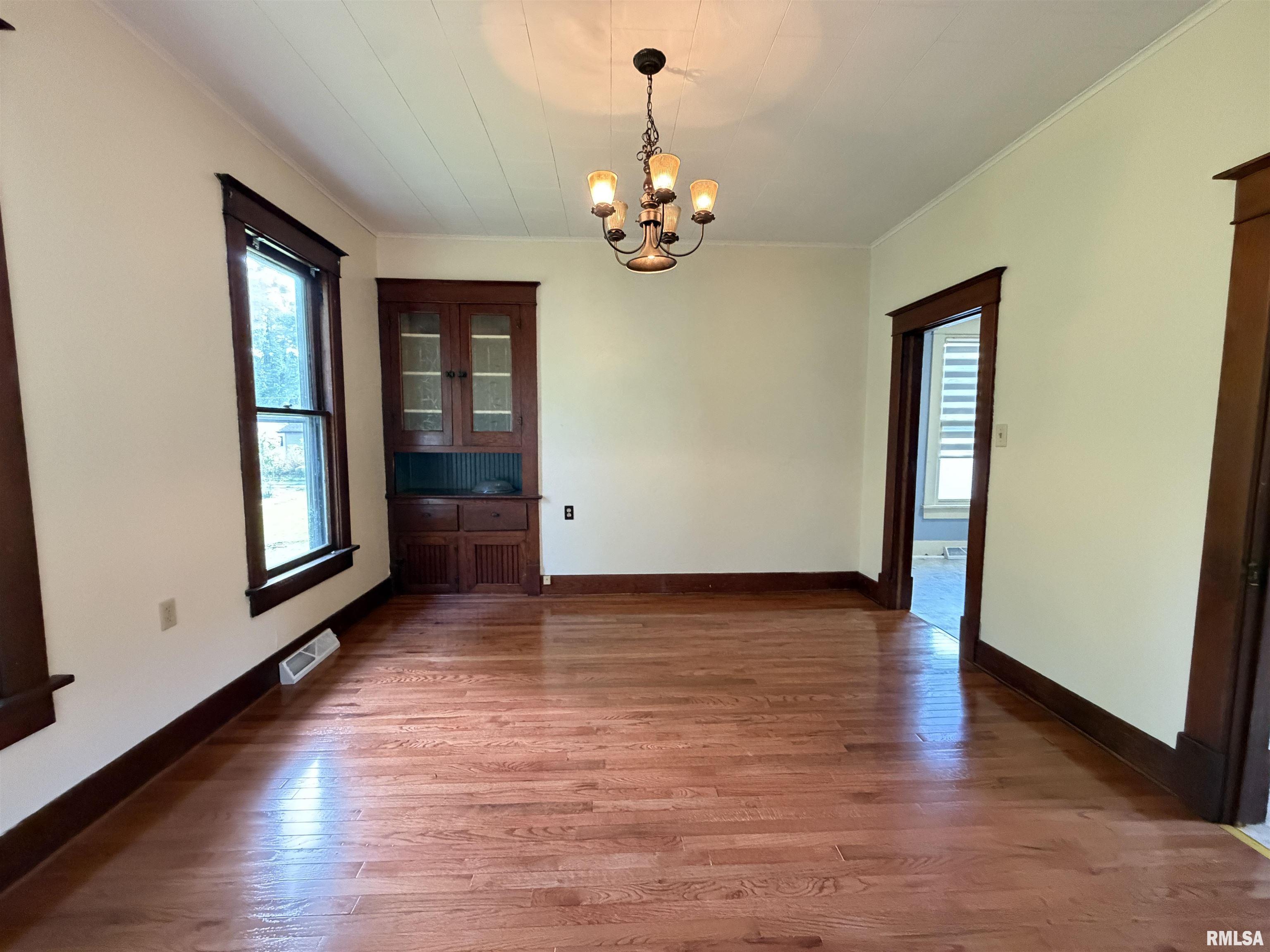 215 South Fulton Street Avon, IL 61415 - Photo 16 of 25