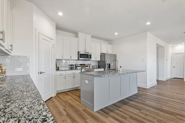 $424,999 | 428 Cirrus Circle, Muenster, TX 76252
