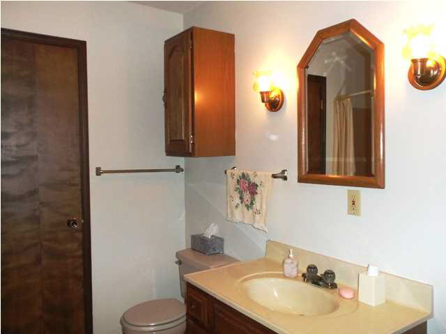 6912 Gardner Road Chandler, IN 47610 - Photo 22 of 30