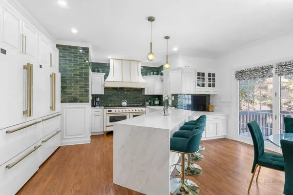 $1,325,000 | 406 Kenmare Drive, Burr Ridge, IL 60527