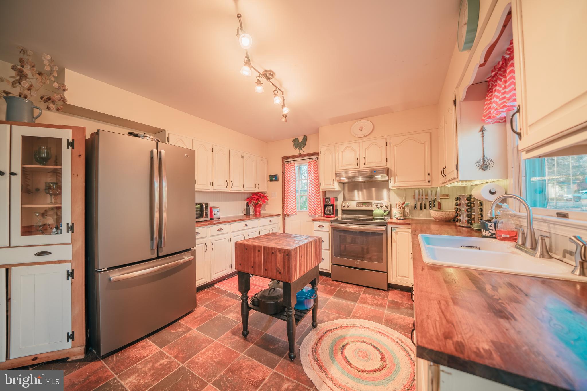 6477 Waterford Road Rixeyville, VA 22737 - Photo 9 of 41 2015: appliances, flooring, kohler cast iron sink