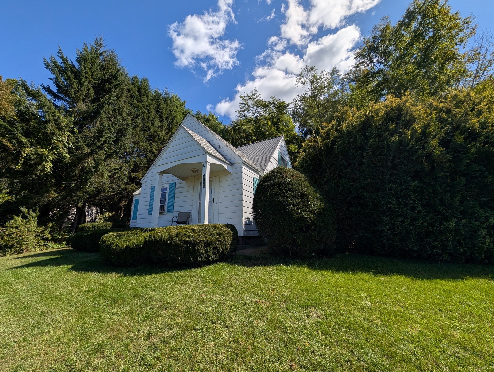 642 Greenfield Road Deerfield, MA 01342 - Photo 3 of 27 Gallery Image 3