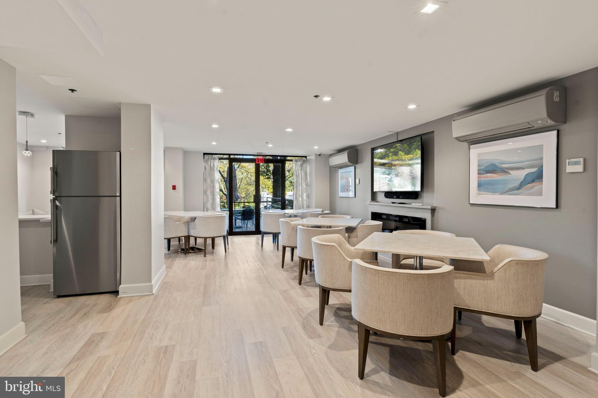 1600 Hagys Ford Road, Unit 3Y Narberth, PA 19072 - Photo 24 of 38 a large kitchen with a table and chairs