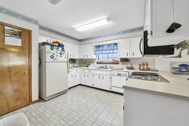 $444,000 | 392 Evergreen Circle, Destin, FL 32541