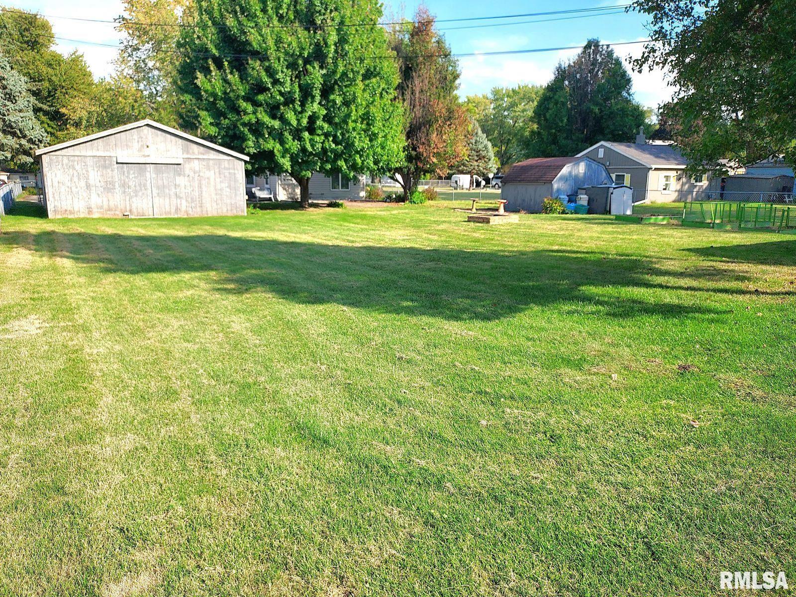 6707 33rd Street Moline, IL 61265 - Photo 8 of 40 Gallery Image 8