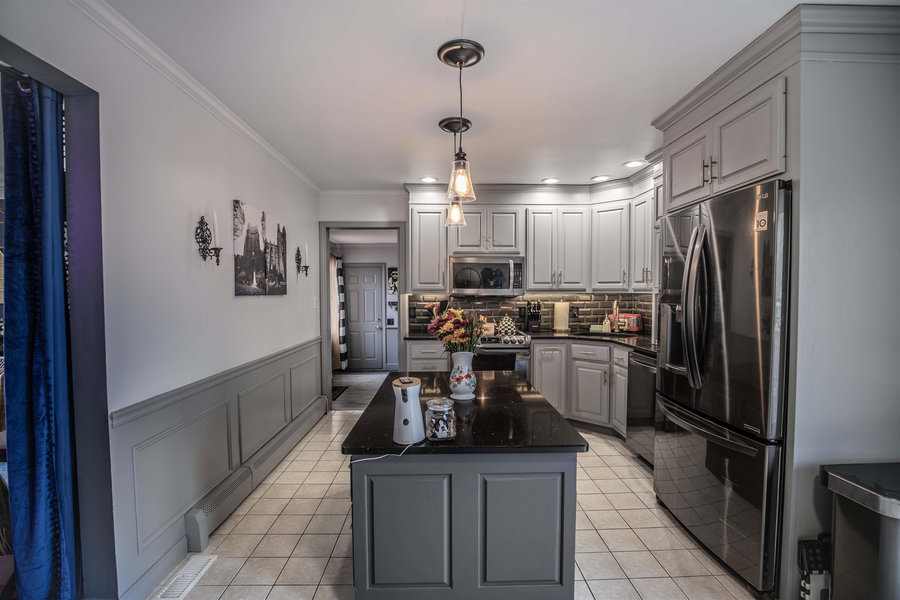 94 Hillhaven Road Manchester, NH 03104 - Photo 8 of 58
