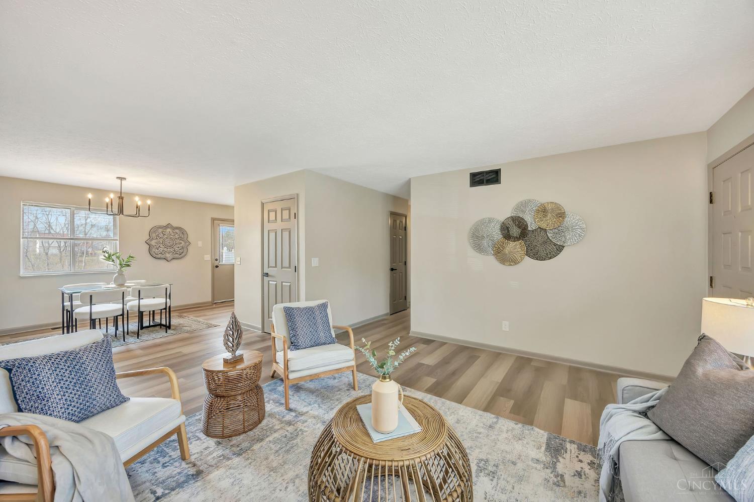 10493 West Mill Road Cincinnati, OH 45240 - Photo 7 of 65