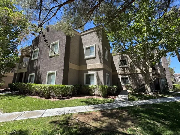 $1,550 | 5250 South Rainbow Boulevard, Unit 1005, Las Vegas, NV 89118