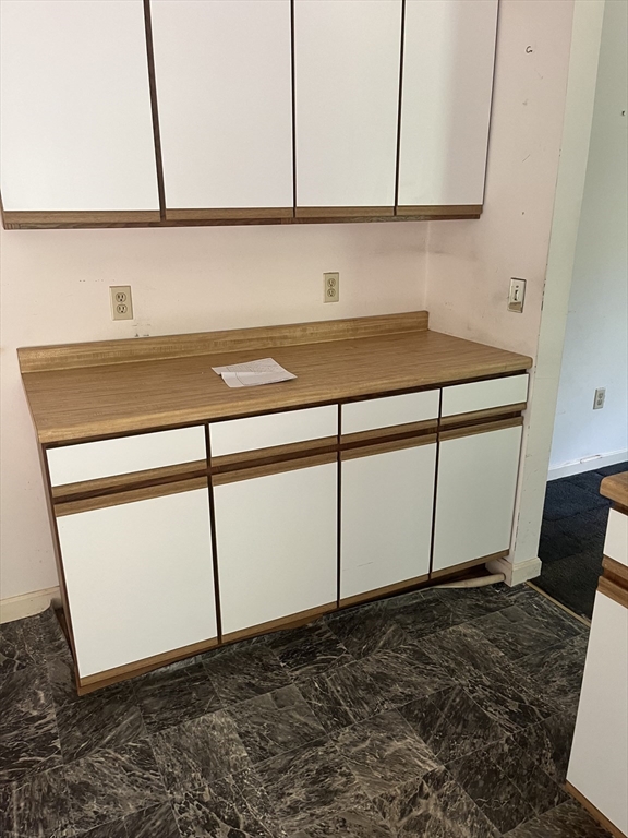 134 Chestnut Street Douglas, MA 01516 - Photo 5 of 10
