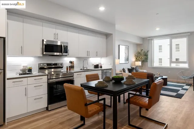 $499,000 | 260 Brooklyn Basin Way, Unit 428, Oakland, CA 94606