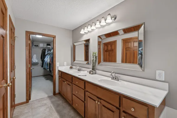 $850,000 | 249 Tristan Drive, Victoria, MN 55331