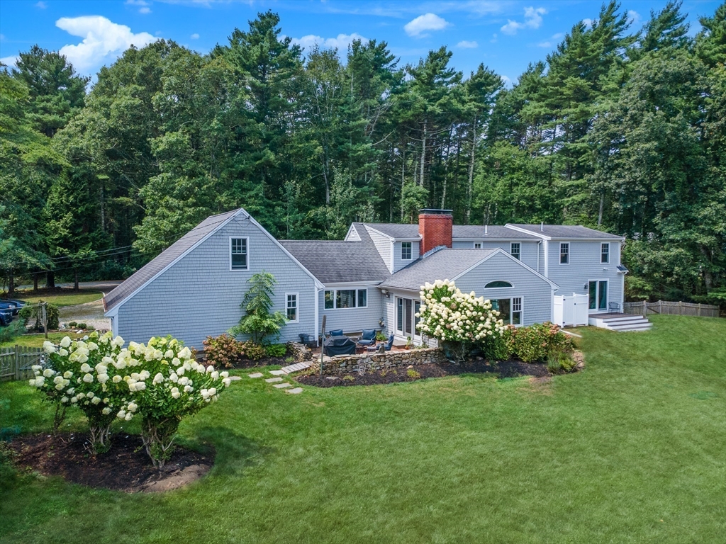 19 Register Road Marion, MA 02738 - Photo 2 of 35 Gallery Image 2