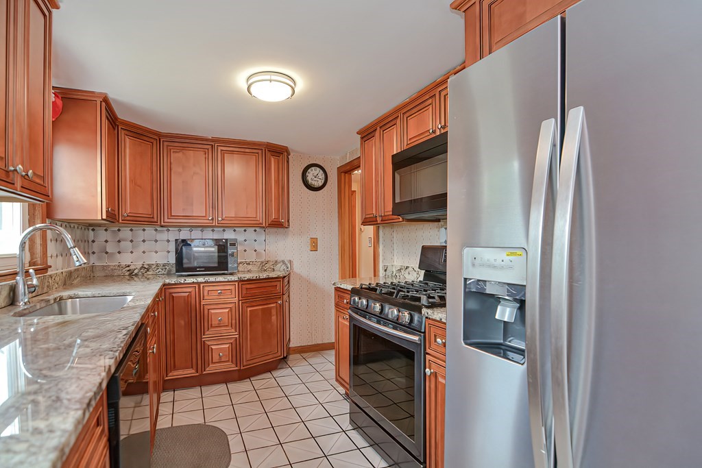 16 Cashman Road Peabody, MA 01960 - Photo 13 of 34