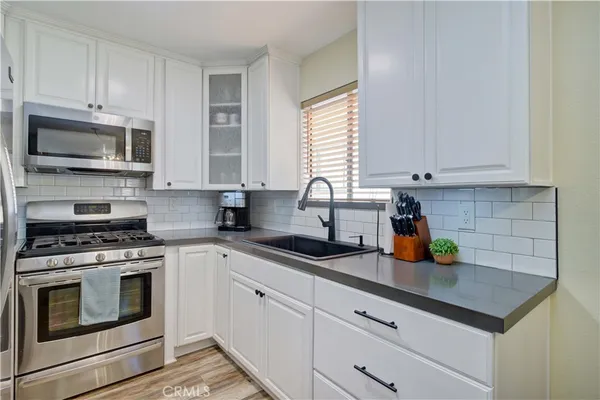 $389,000 | 4110 Elm Avenue, Unit 203, Long Beach, CA 90807