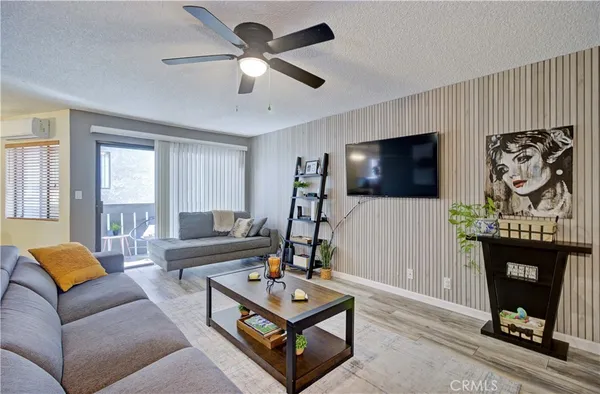 $389,000 | 4110 Elm Avenue, Unit 203, Long Beach, CA 90807