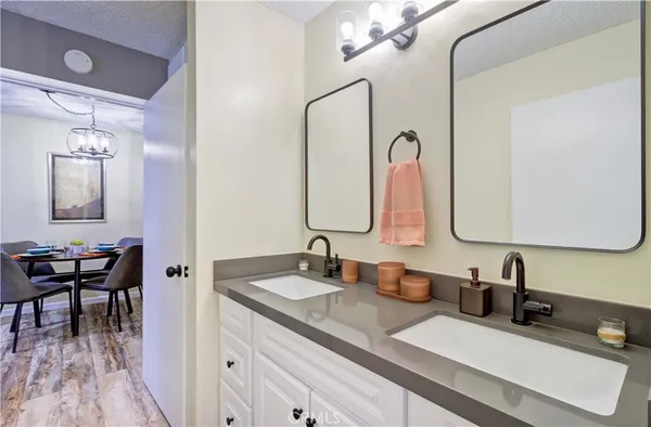 $389,000 | 4110 Elm Avenue, Unit 203, Long Beach, CA 90807