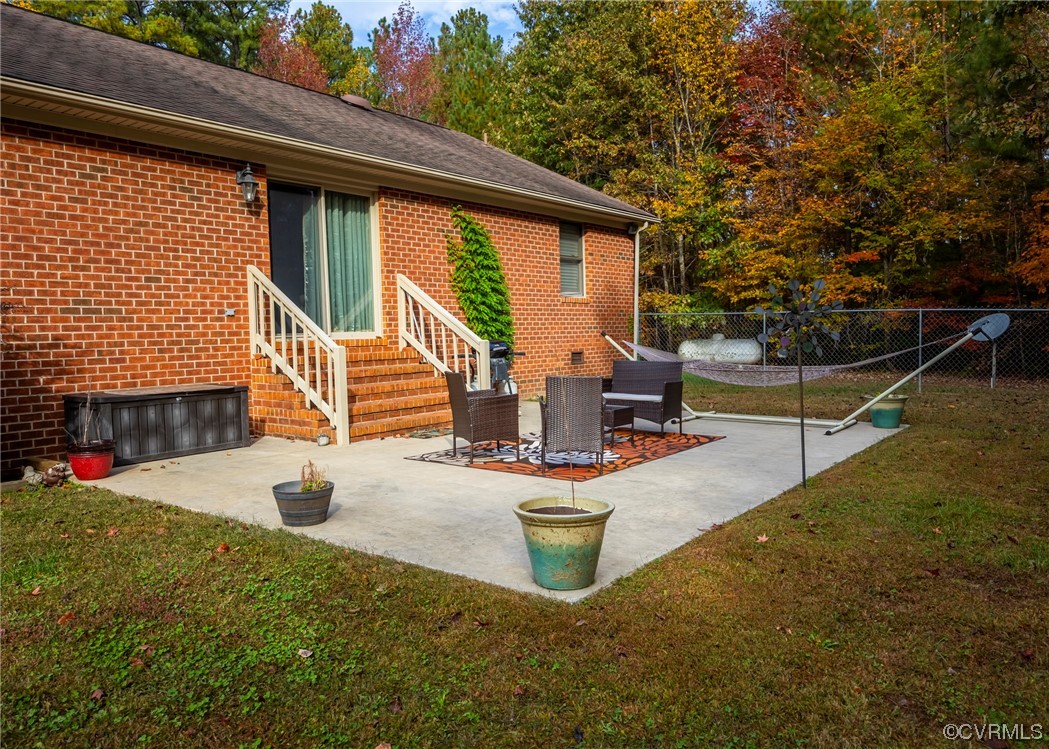 175 Walton Road Keysville, VA 23947 - Photo 11 of 49 a view of a backyard with sitting area