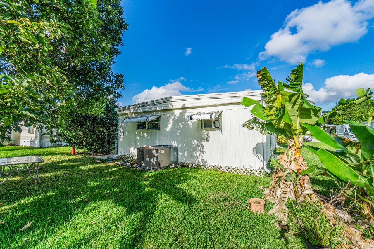 1530 Southwest 65th Avenue Boca Raton, FL 33428 - Photo 16 of 19 024-1530Southwest65thAvenue-BocaRaton-FL