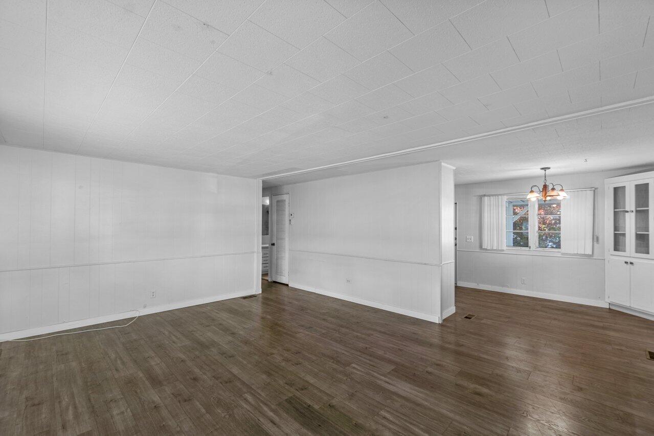 1530 Southwest 65th Avenue Boca Raton, FL 33428 - Photo 4 of 19 009-1530Southwest65thAvenue-BocaRaton-FL