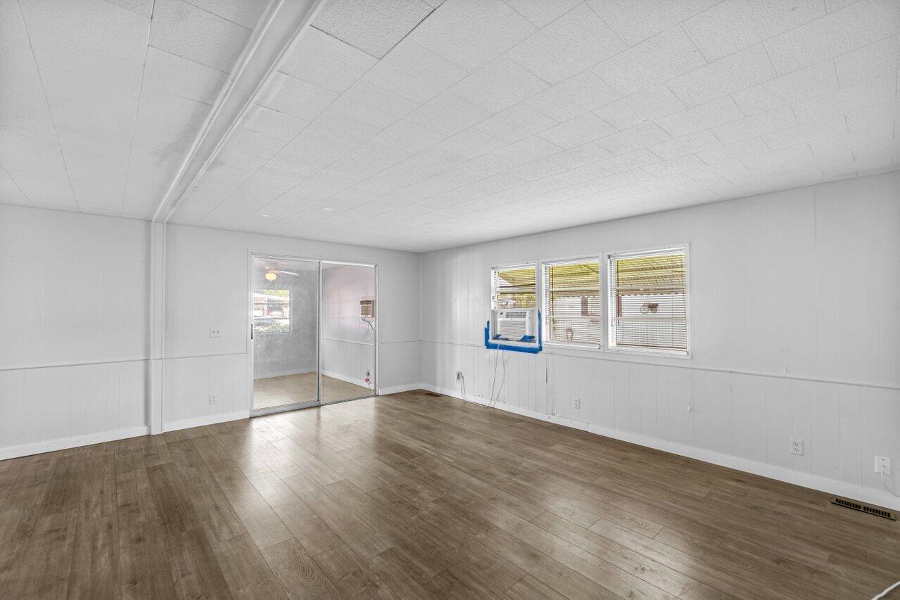 1530 Southwest 65th Avenue Boca Raton, FL 33428 - Photo 8 of 19 010-1530Southwest65thAvenue-BocaRaton-FL