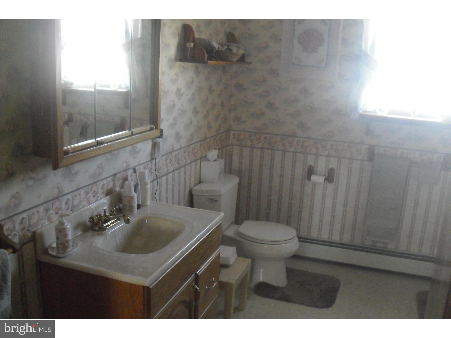 69 Harvard Road Pennsville, NJ 08070 - Photo 12 of 23 Bathroom